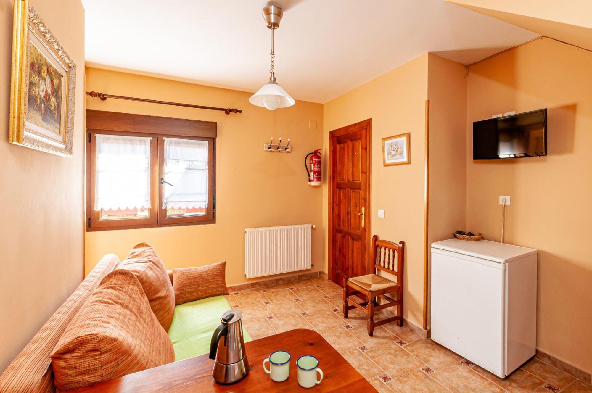 Apartamentos La Regoria Arenas De Cabrales Dış mekan fotoğraf